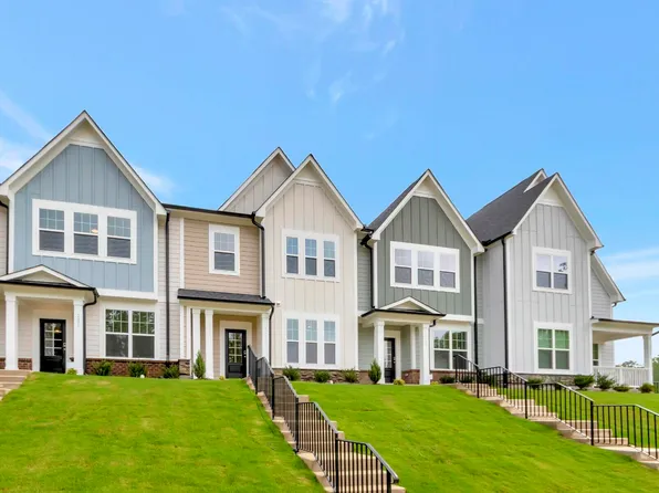 2473 Englemann Dr #368, New Hill, NC 27562