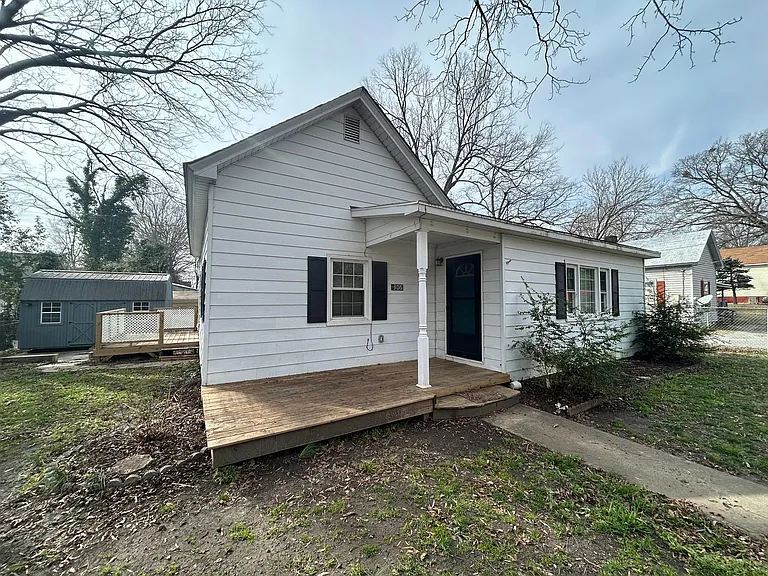 306 Walnut St — Photo 22