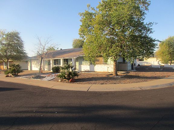 2nd image of 10522 W Bellarose Dr