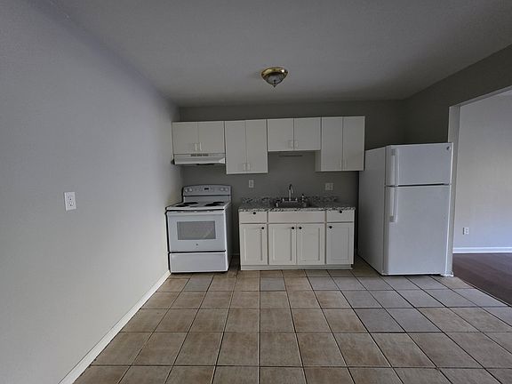 3rd image of 119 Blake St #304A