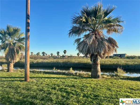 10 & 11 Brighton Ave, Pt Lavaca, TX 77979