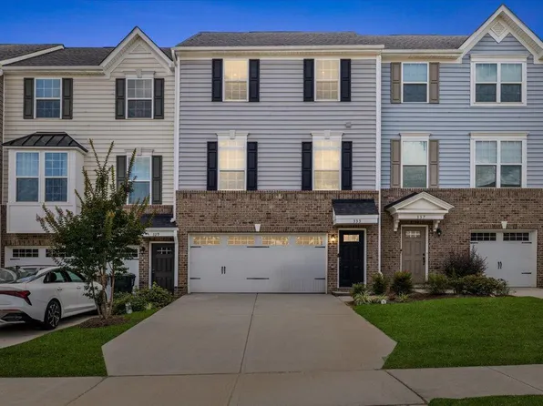 333 Amber Acorn Ave, Raleigh, NC 27603