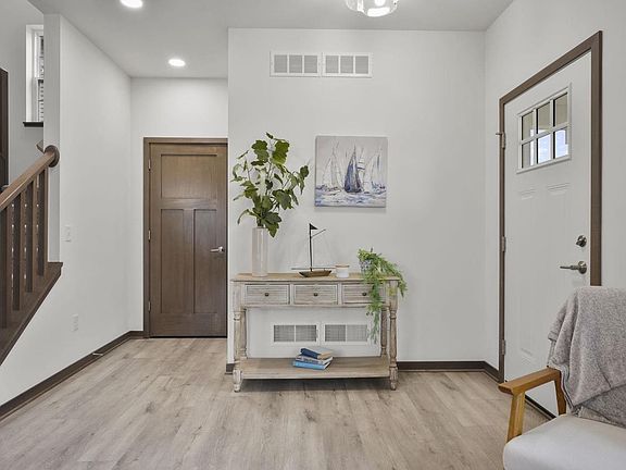 2nd image of 48 Windflower Way