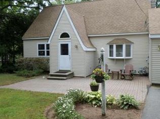 19 Oak Ridge Dr, Ayer, MA 01432