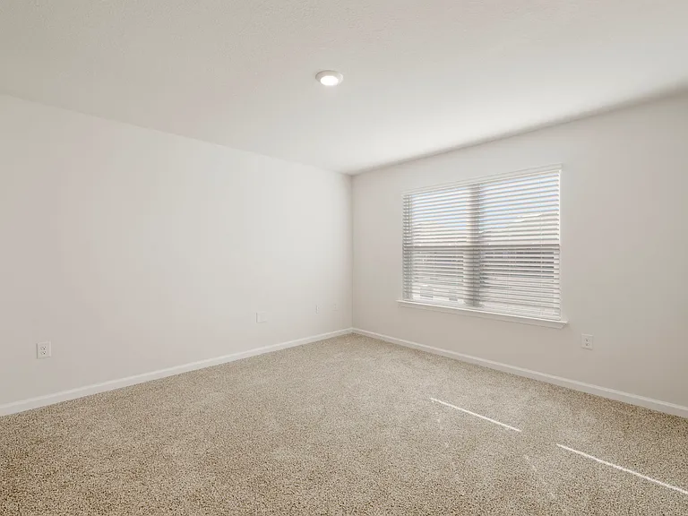 5033 Rivergrass Dr — Photo 3