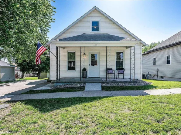 209 2nd St, Neola, IA 51559