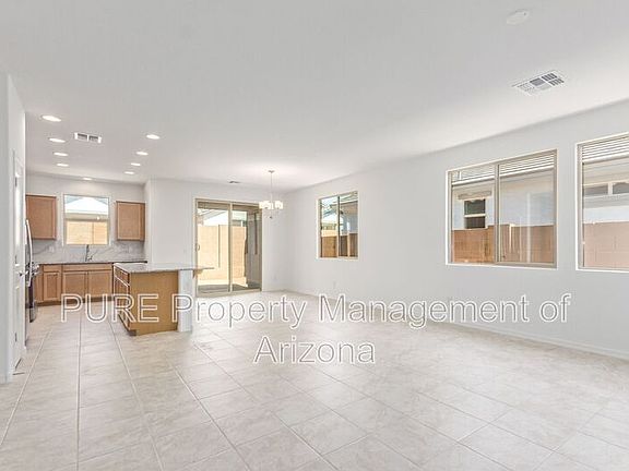 3rd image of 14452 W Calle Lejos