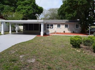 602 Lemon Ave, Fruitland Park, FL 34731