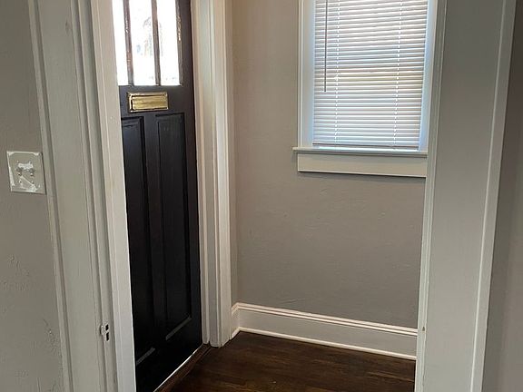 3rd image of 110 S Green St