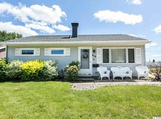 810 Berkley Pl, Dubuque, IA 52001
