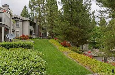 2nd image of 14990 Avenida Venusto Unit 39