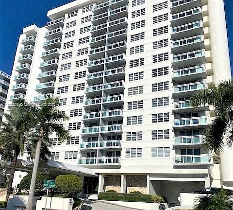 4th image of 6917 Collins Ave APT 626