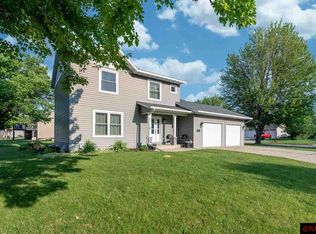 603 E Nathan St, Lake Crystal, MN 56055