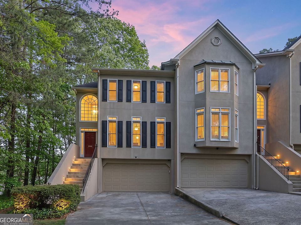 1st image of 2588 Oakwood Way SE