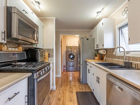 3rd image of 2400 Oakdale Way #87