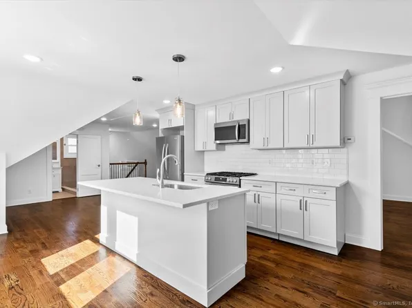954 Elm St #3, New Haven, CT 06511