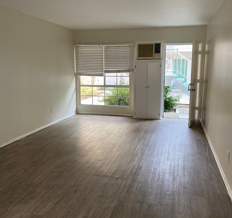 view of the living room area, looking from the kitchen/dining area.