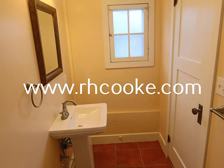 719 W Maxwell Ave — Photo 13