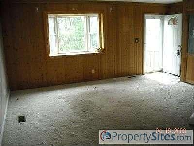2nd image of 415 Merravay Dr