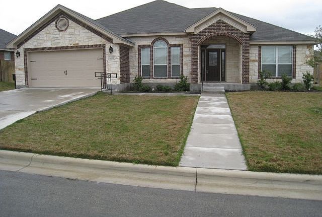 1st image of 1609 Shadow Canyon Dr