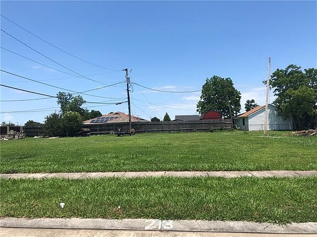 1st image of 213 Genet Dr