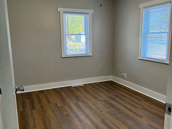 2nd image of 289 W Old South St #1