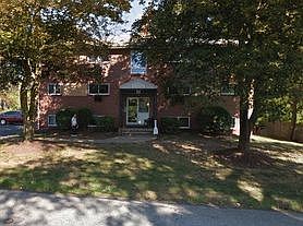 1st image of 20 Stonybrook Rd APT 2