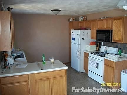 4th image of 805 Winfield Dr