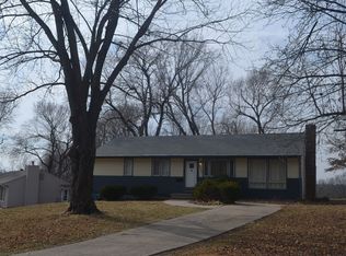 4900 Hedges Ave, Kansas City, MO 64133