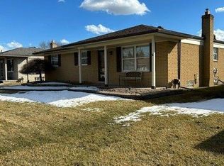 17816 Kuecken St, Clinton Township, MI 48038
