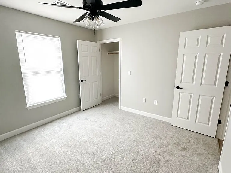 1612 Green Valley Cir — Photo 7