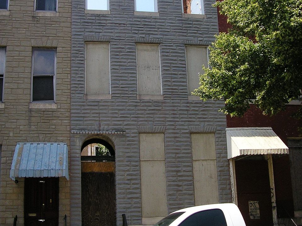 1st image of 704 N Carrollton Ave