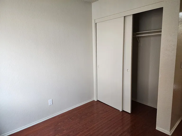 16824 Holly Dr #8 — Photo 15