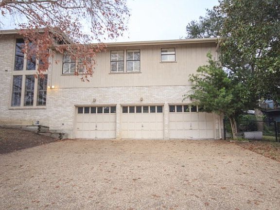 2nd image of 407 Roseland Ave