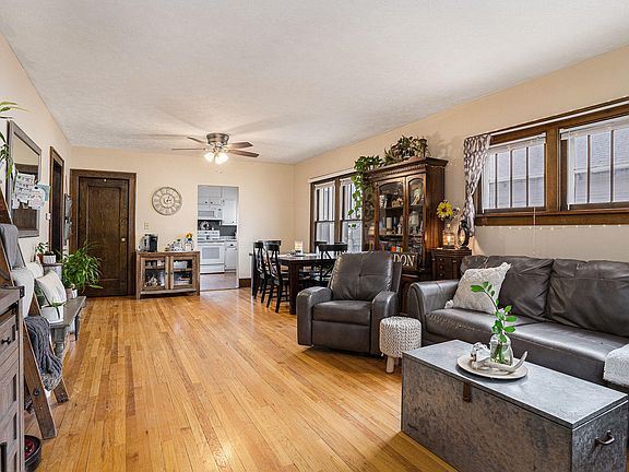 3rd image of 3018 Avenue C
