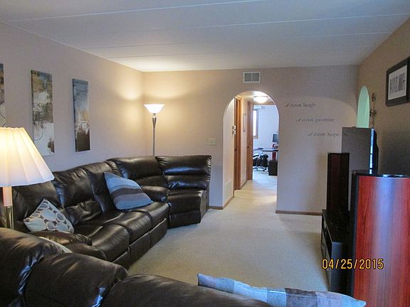 3rd image of 16749 Paxton Ave APT 2S