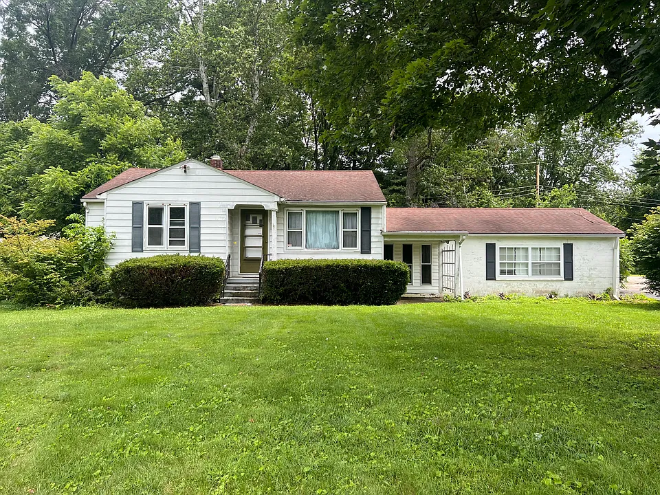 1159 Cherry Valley Rd SE