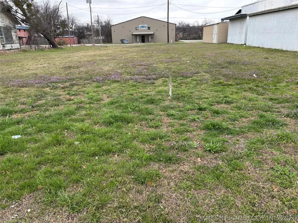 911 W Main St, Ardmore, OK 73401