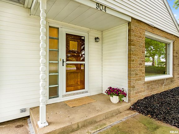 5th image of 904 W Glen Ave