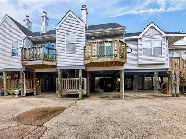 869 Little Bay Ave APT 2, Norfolk, VA 23503
