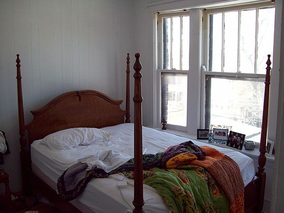 4th image of 1726 W Carmen Ave #2R