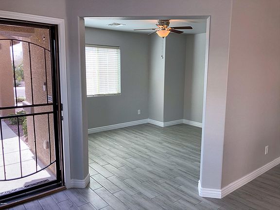 4th image of 18660 W Larkspur Dr