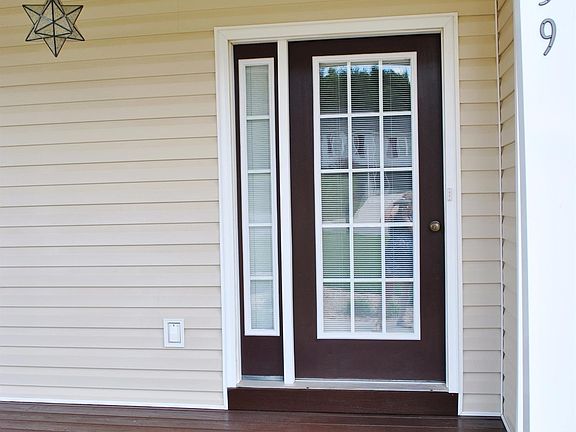 3rd image of 139 Russell Springs Dr