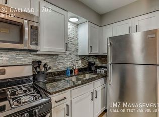 330 Oakland Ave APT 202, Royal Oak, MI 48067
