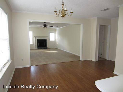 2nd image of 3425 Sussex Dr