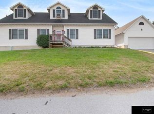 302 Vine St, Louisville, NE 68037