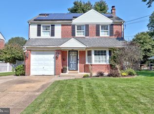 105 Colwick Rd, Cherry Hill, NJ 08002