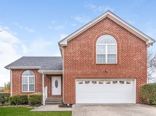 1026 Secretariat Dr, Mount Juliet, TN 37122