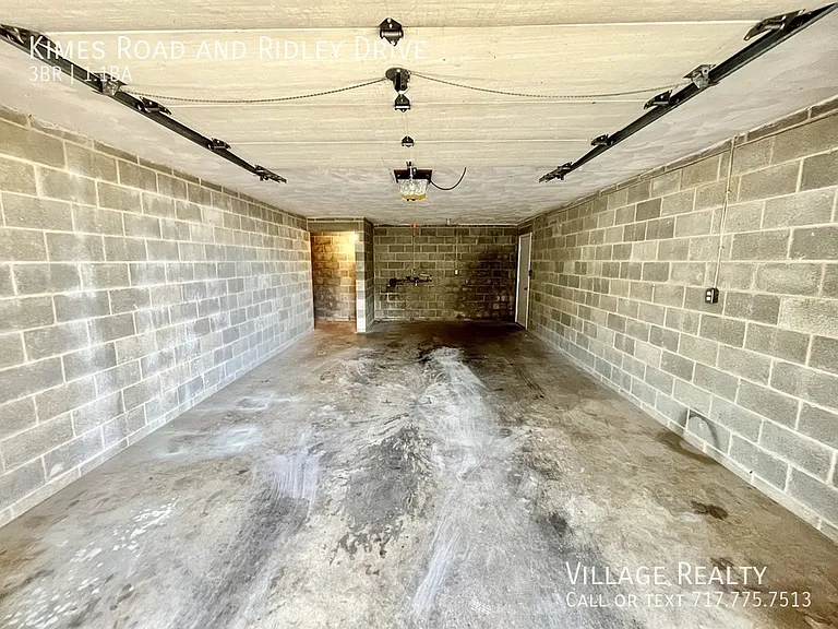 Kimes Rd — Photo 112