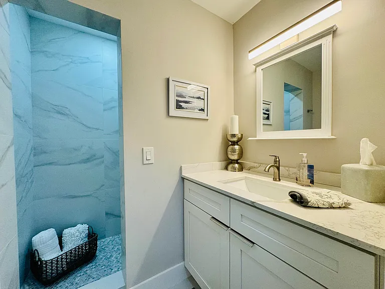 3201 NE 29th St #308 — Photo 15